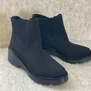 Vivaia Women’s Everly US 7.5 UK38 black chunky heel round toe slip on boot shoe